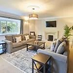 Host & - White Scalby (North Yorkshire)