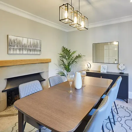 Host & - White Nyaraló Scalby