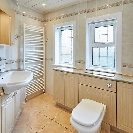 Host & - White Holiday home *