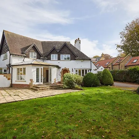 Host & - White Дом отдыха *